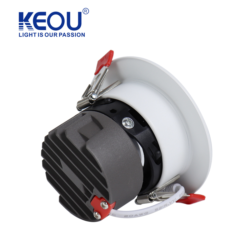 No. 07 Kichwa Kimoja Mwangaza wa Msimu