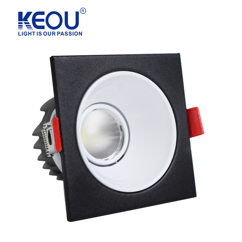 N. 04 Downlight modulare quadrato monotesta