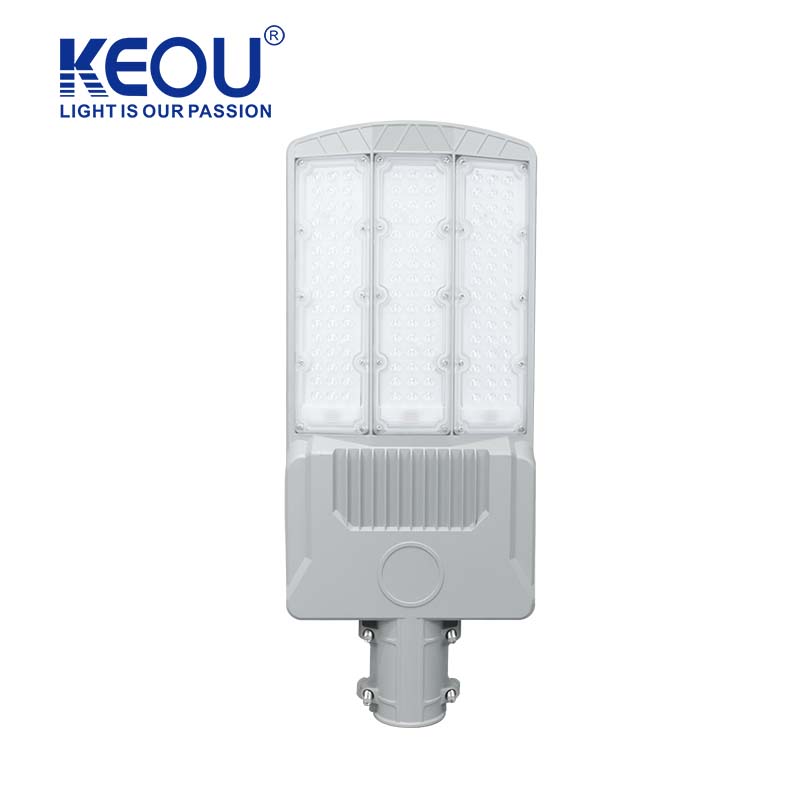 Сплит солнечный уличный фонарь