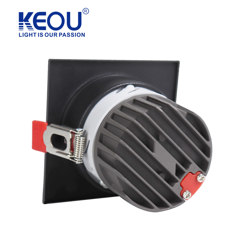 N. 04 Downlight modulare quadrato monotesta