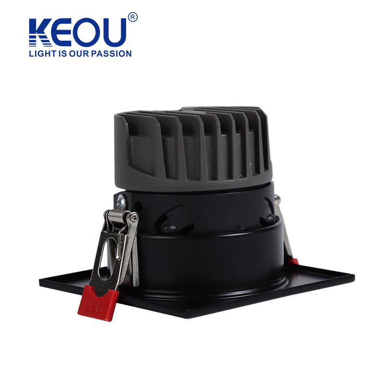 N. 04 Downlight modulare quadrato monotesta