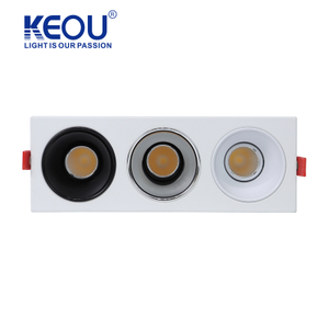 Đ&egrave;n 3 đầu hướng xuống số 02