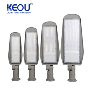 Hochwertige Stra&szlig;enlaterne aus Aluminium mit verstellbarem Winkel