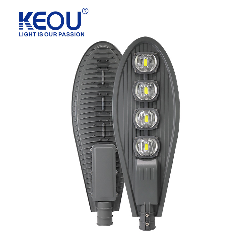 أضواء الشوارع LED من الألومنيوم كوبرا المصبوبة بالقالب 