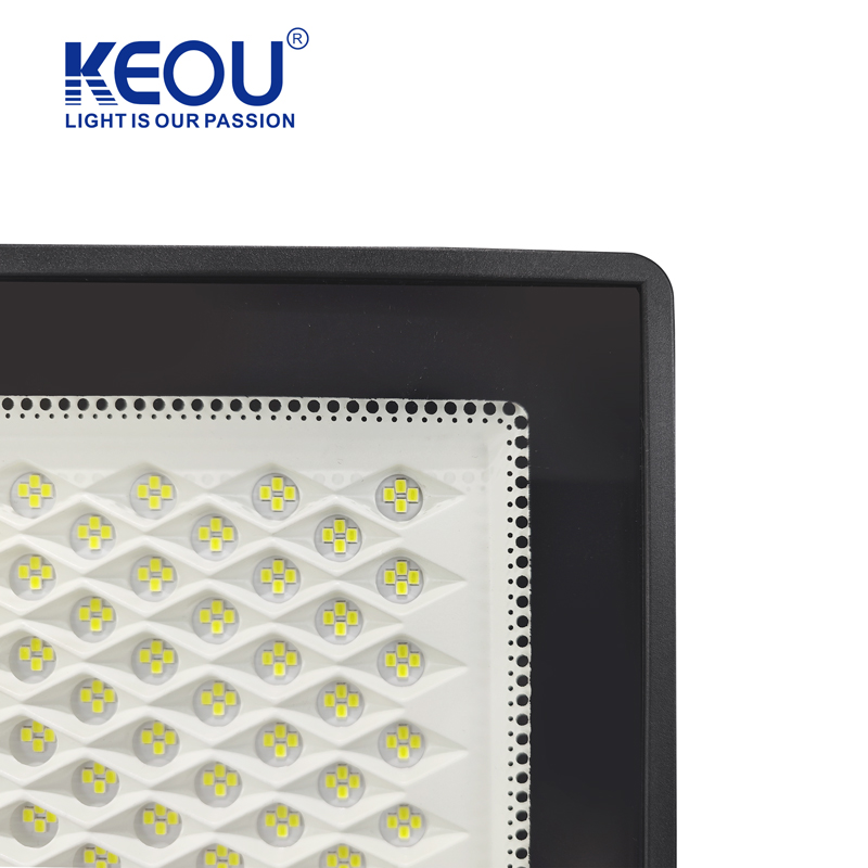 Luz de inundaci&oacute;n solar dividida IP66